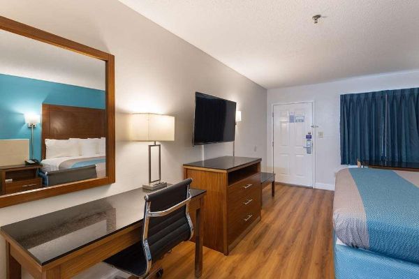 Howard Johnson Express Inn Albany GA